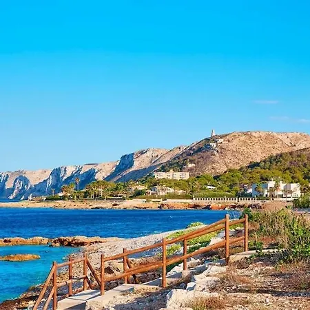Holiday home Adosado En Con Gran Jardin Denia
